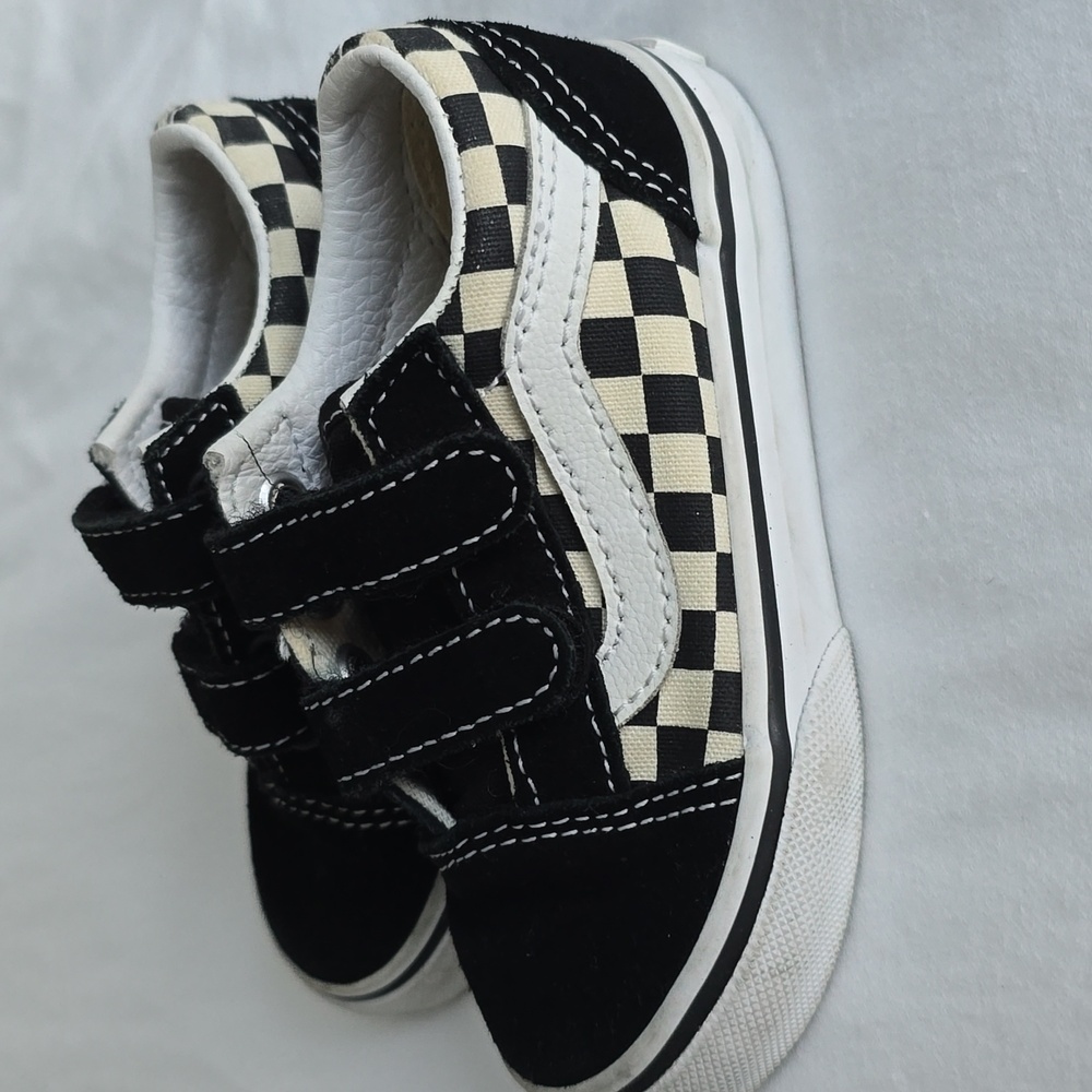 Vans Black and White Checkered Sneaker size 6.5 Toddler